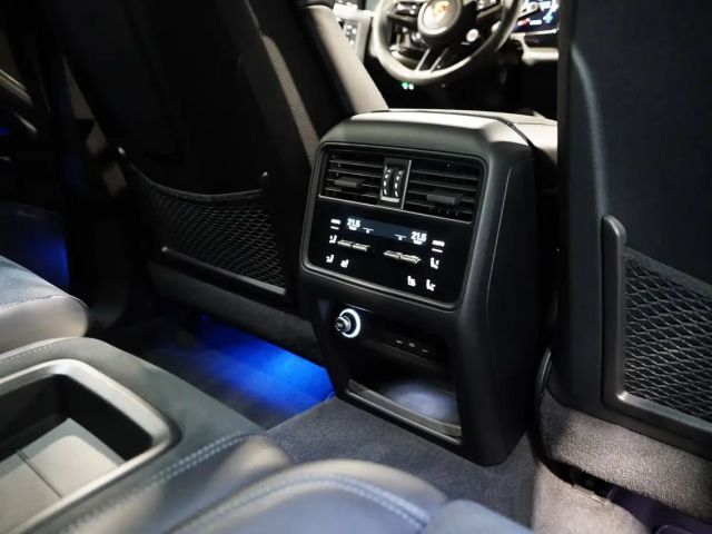 Porsche Cayenne E-Hybrid Turbo