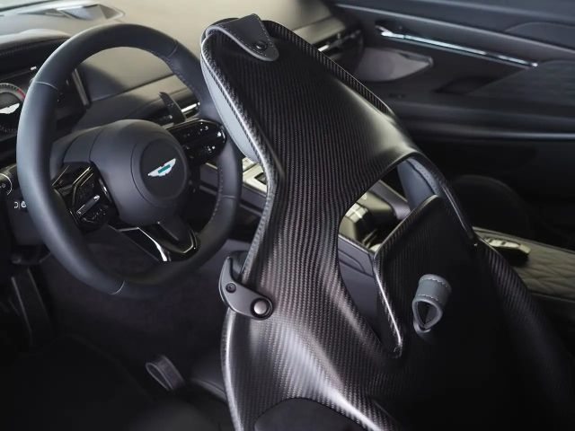 Aston Martin DB12 Coupe CARBON LP 321.264€ FULL OPTIONS by MOBILISTA