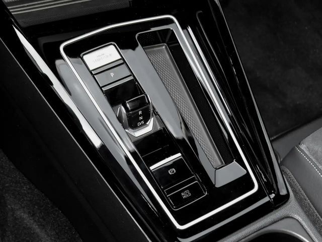 Volkswagen Golf 1.5 eTSI DSG Golf VIII