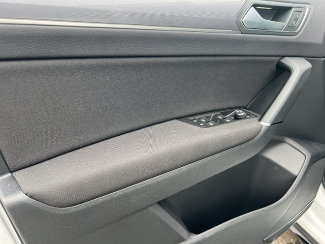 Volkswagen Touran 1.5 TSI Highline R-Line