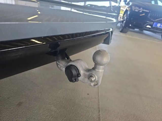 Volvo XC60 Dark Plus