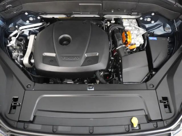 Volvo XC90 AWD T8