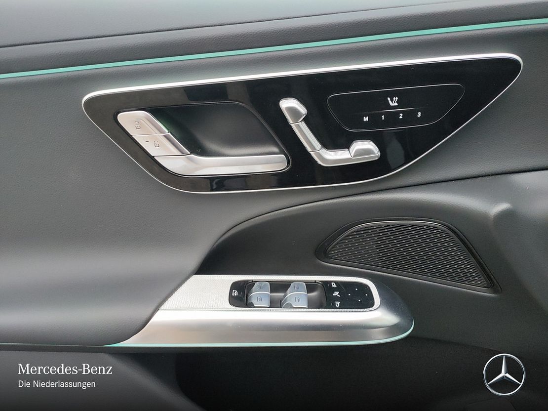 Mercedes-Benz E 220 AVANTGARDE E 220 d Estate