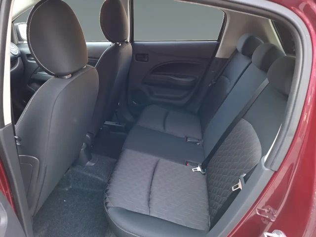 Mitsubishi Space Star Star