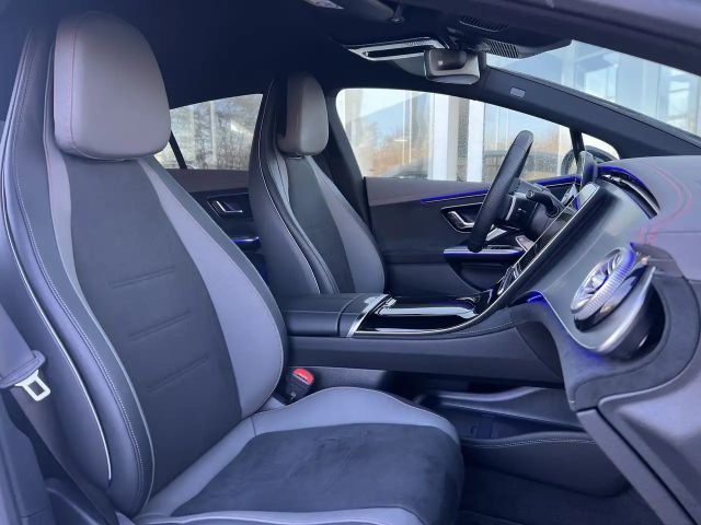 Mercedes-Benz EQE 300 AMG Line Sedan