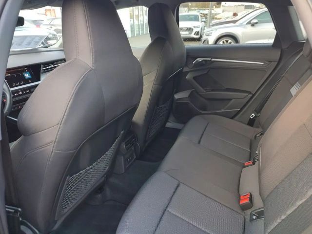 Audi A3 45 TFSI Hybride S-Line Sedan