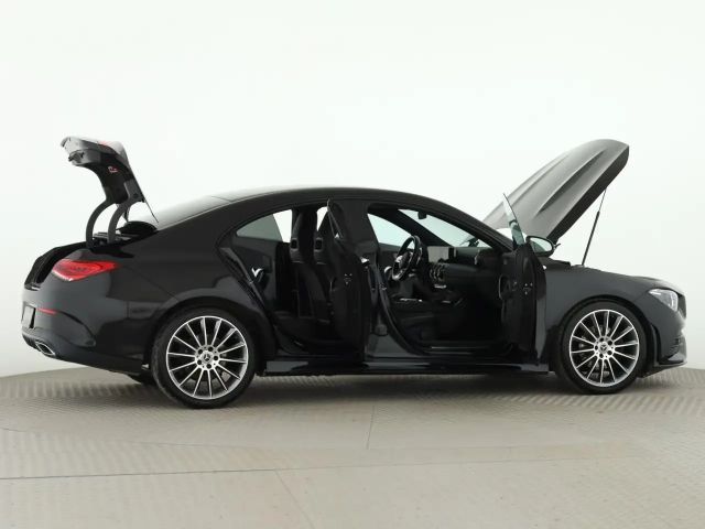 Mercedes-Benz CLA 200 AMG Line Coupé