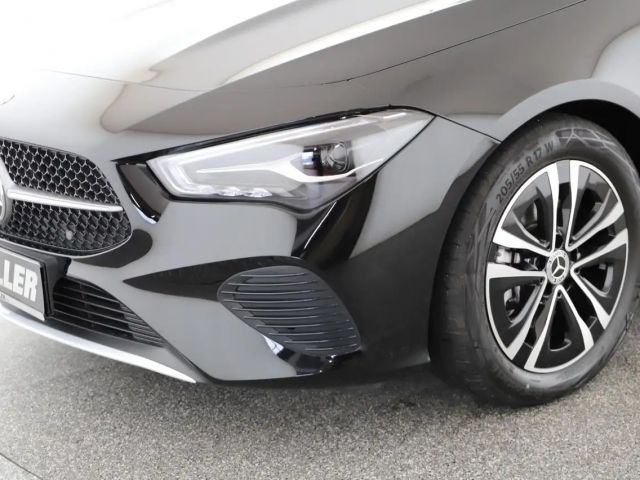 Mercedes-Benz CLA 180 CLA 180 d Shooting Brake