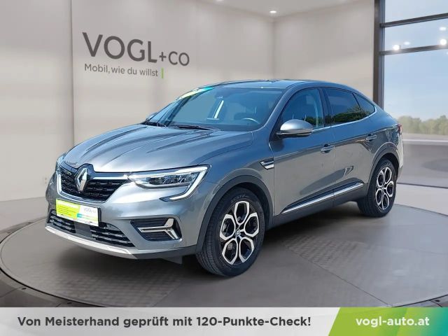 Renault Arkana E-Tech Intens