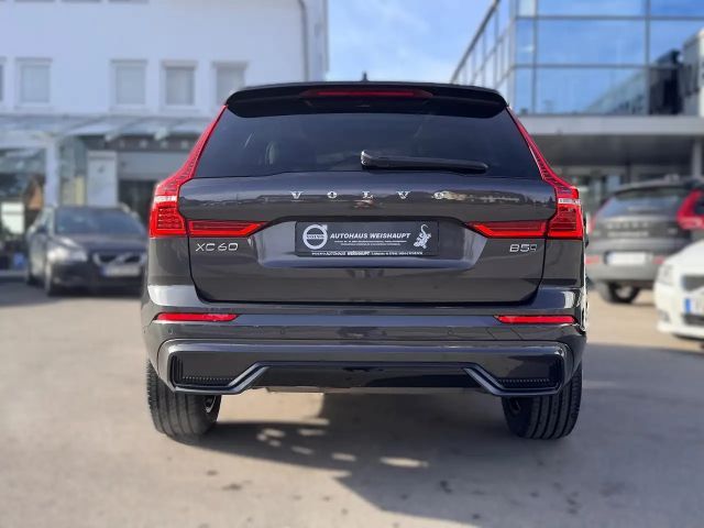 Volvo XC60 AWD Dark Plus