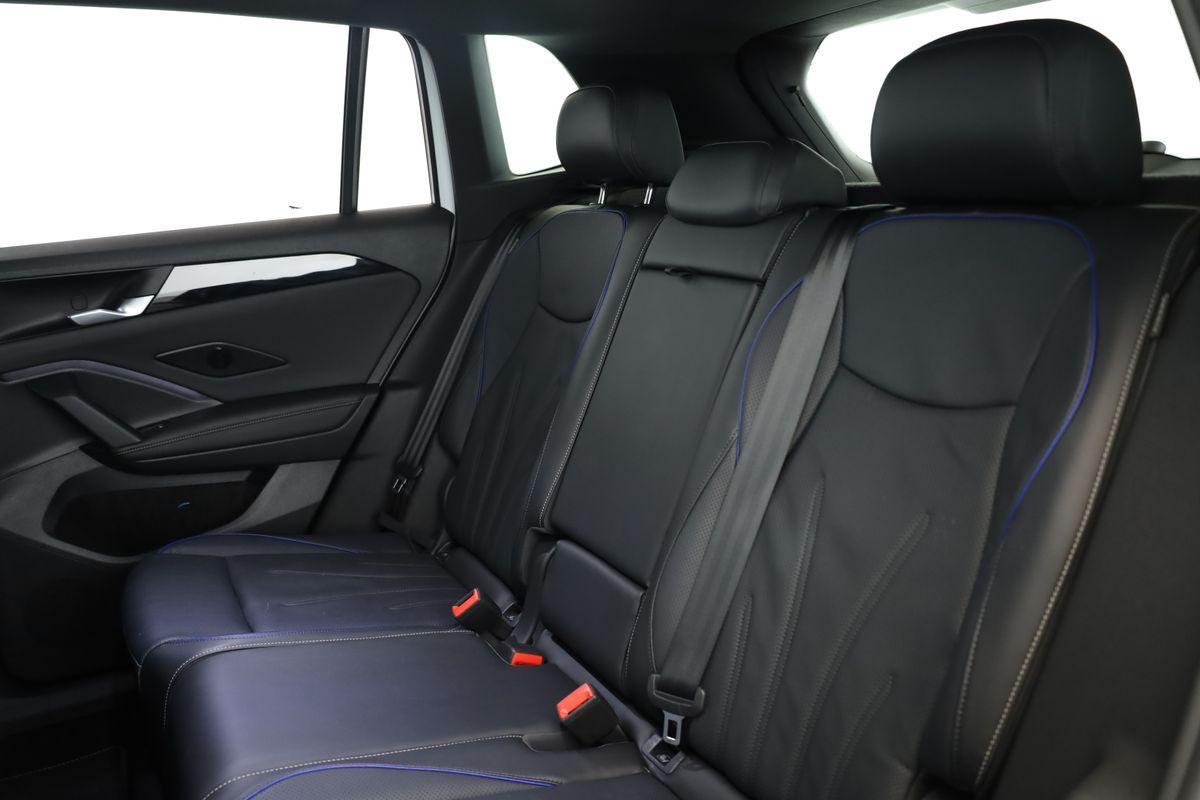 Volkswagen Tiguan 2.0 TSI DSG IQ.Drive R-Line