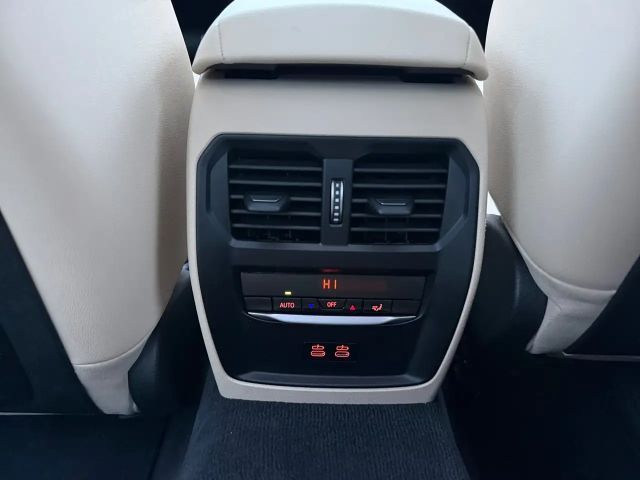 BMW 320 320d M-Sport Sedan