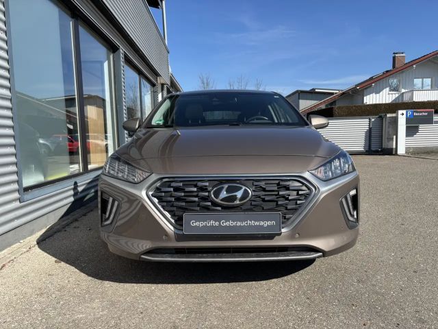 Hyundai Ioniq Hybrid Premium