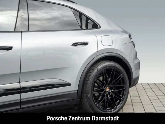 Porsche Macan 4