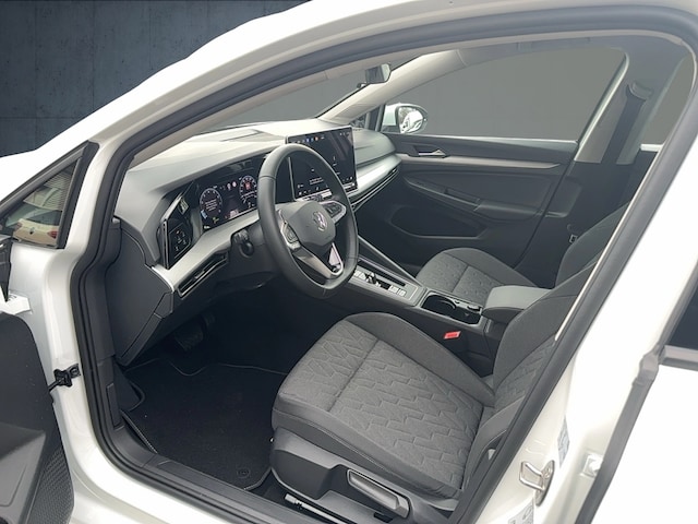 Volkswagen Golf 1.5 eTSI DSG