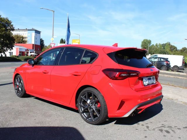 Ford Focus ST Line