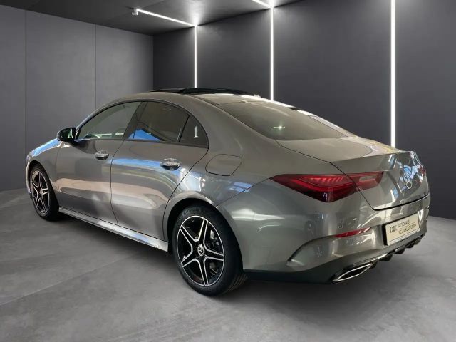 Mercedes-Benz CLA 200 AMG Line Coupé