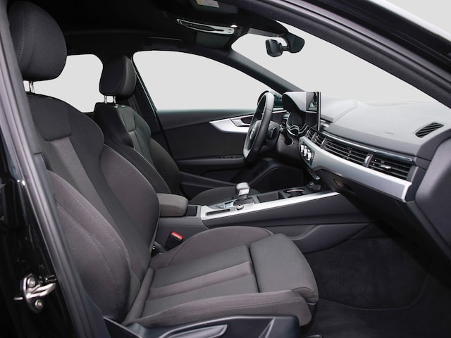 Audi A4 35 TFSI Avant S-Line S-Tronic