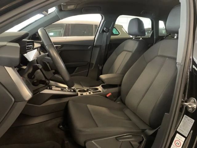 Audi A3 30 TFSI Sedan Sportback