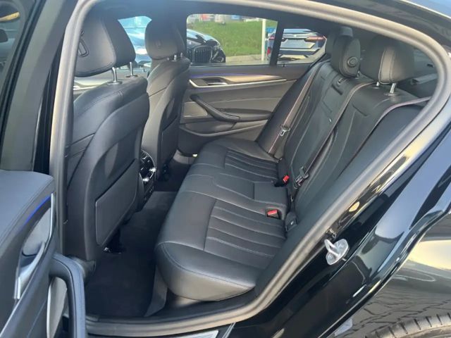 BMW 550 550i M-Sport Sedan xDrive