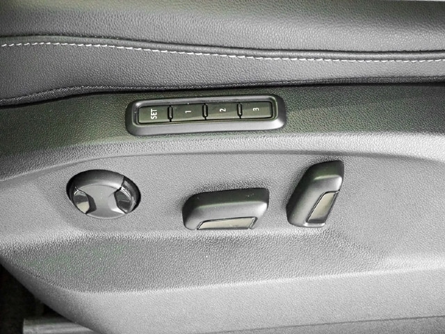 Volkswagen Tiguan 1.5 TSI DSG R-Line