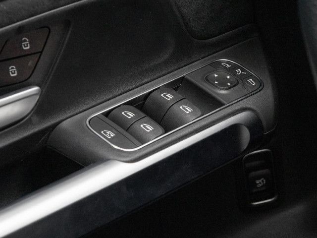 Mercedes-Benz GLB 200 GLB 200 d