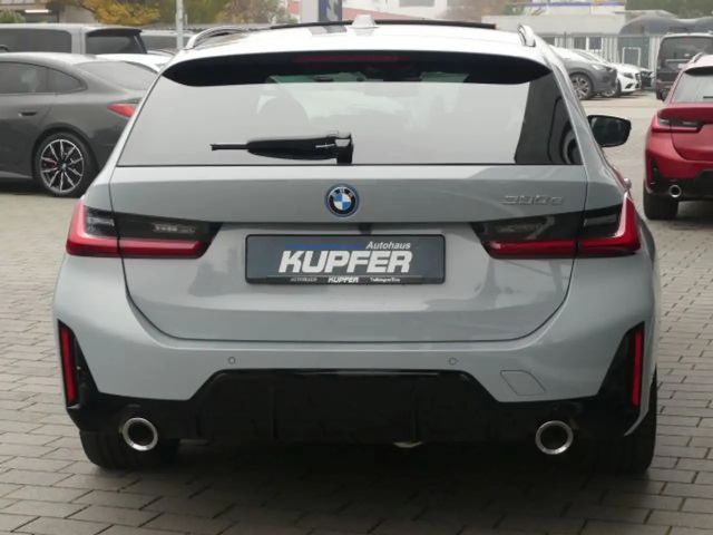 BMW 330 330e M-Sport Touring