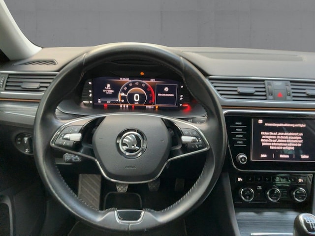 Skoda Superb 2.0 TDI Combi Style Style