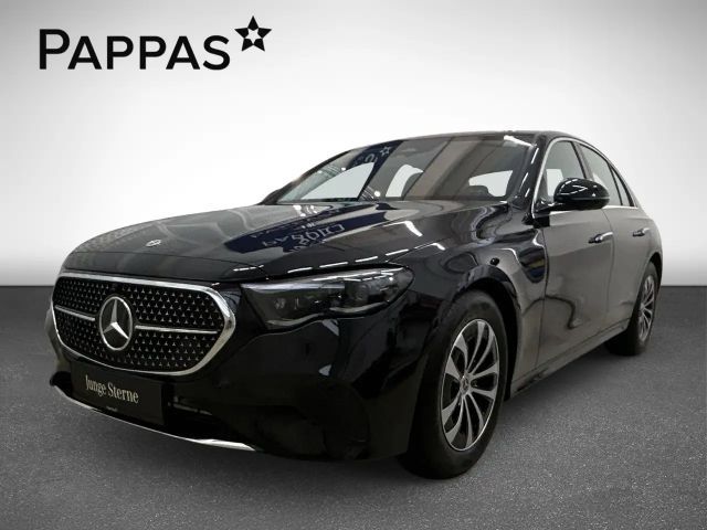 Mercedes-Benz E 220 AVANTGARDE E 220 d Sedan