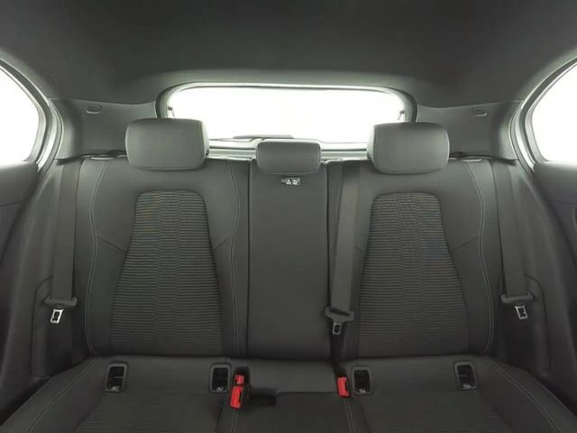 Mercedes-Benz A 200 Progressive