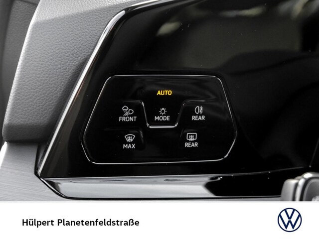 Volkswagen Golf 2.0 TDI DSG Style Variant