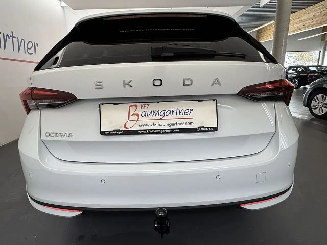 Skoda Octavia Kombi 2,0TDI *LED*AHK*Tempomat*Getönte Scheiben...