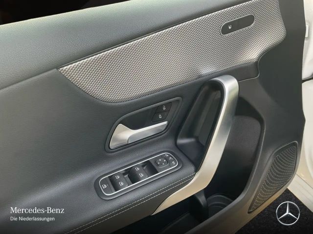 Mercedes-Benz A 200 Progressive