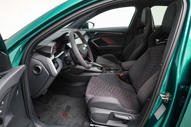 Audi RS3 Quattro S-Tronic Sedan