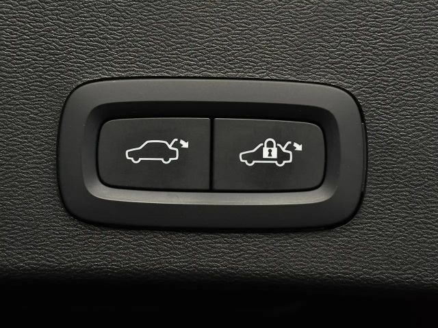 Volvo XC40 Dark Recharge T5 Ultimate