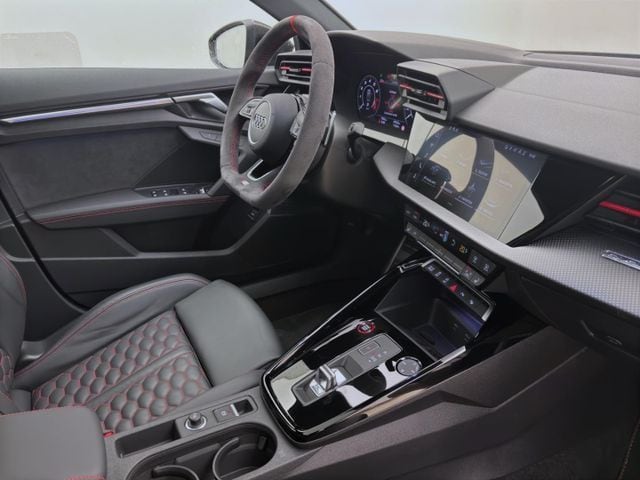Audi RS3 Quattro S-Tronic Sedan