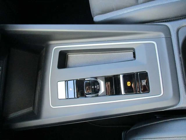 Volkswagen Golf 2.0 TDI DSG Golf VIII Variant