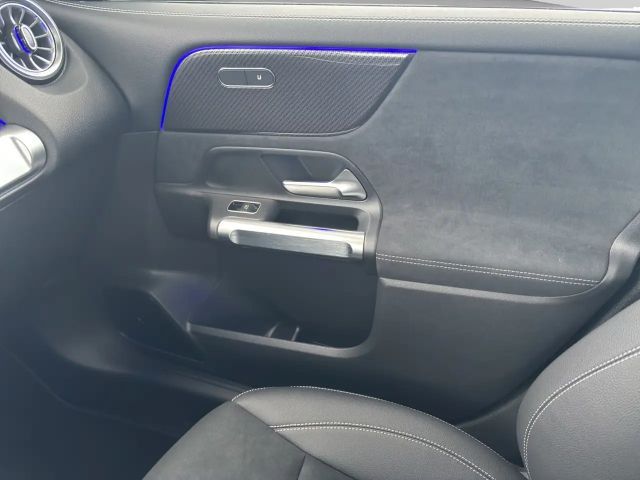 Mercedes-Benz GLB 200 360 ACC AHK AUT DynLicht Fernlichtass.