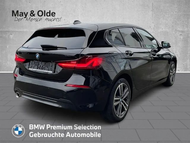 BMW 118 118i Sedan Sport Line