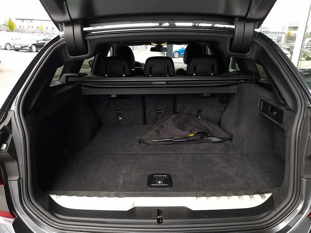 BMW 330 330e M-Sport Touring