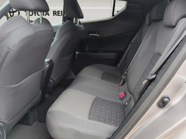 Toyota C-HR Hybride Team D