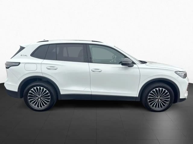 Volkswagen Tiguan 1.5 eTSI DSG
