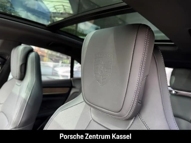 Porsche Macan 4