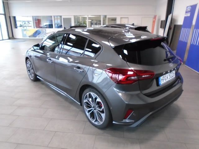 Ford Focus EcoBoost ST Line