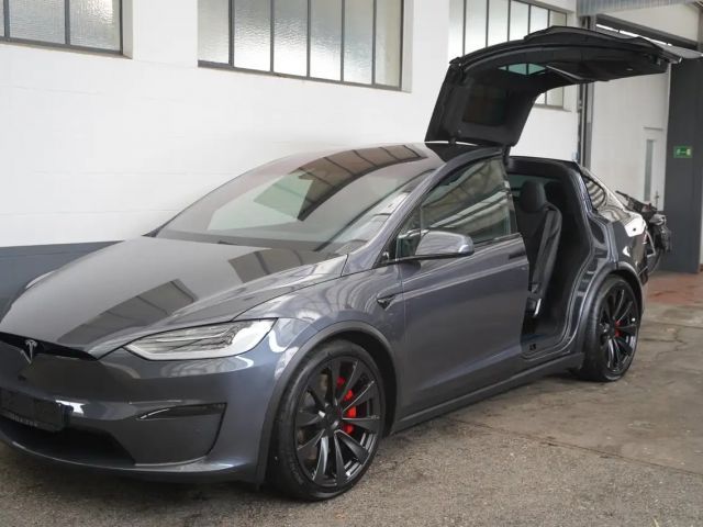 Tesla Model X Plaid