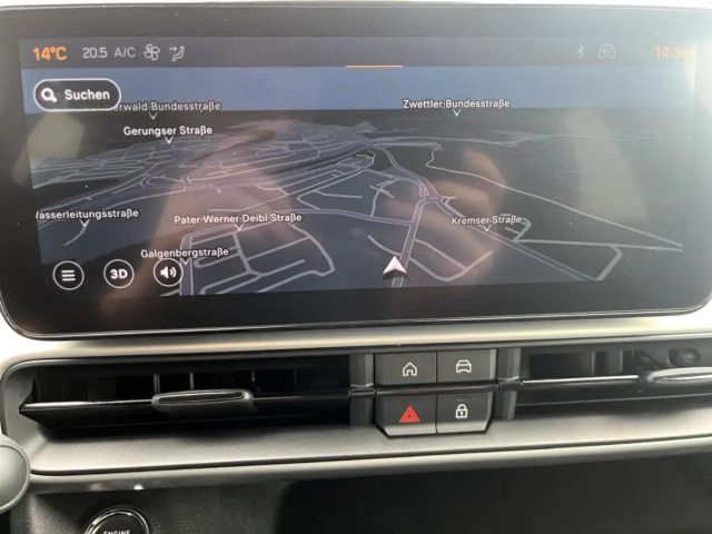 Jeep Avenger Upland MHEV 136 4XE