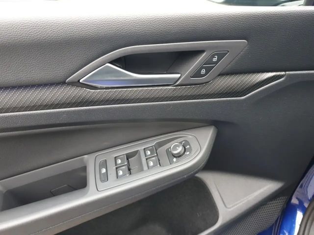 Volkswagen Golf IQ.Drive