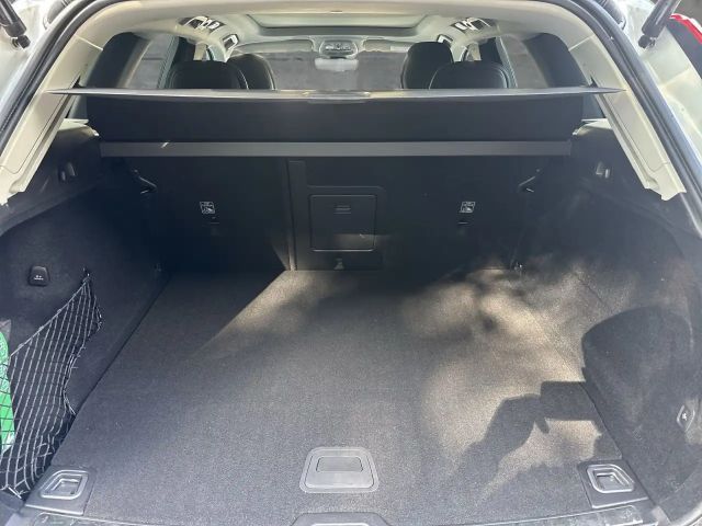 Volvo XC60 AWD Dark Plus T6