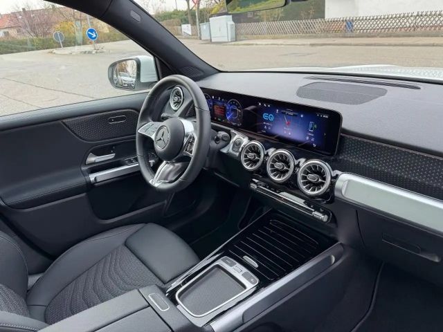 Mercedes-Benz EQB 300 4MATIC Progressive