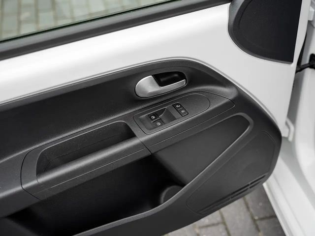 Volkswagen e-up! Plus Style